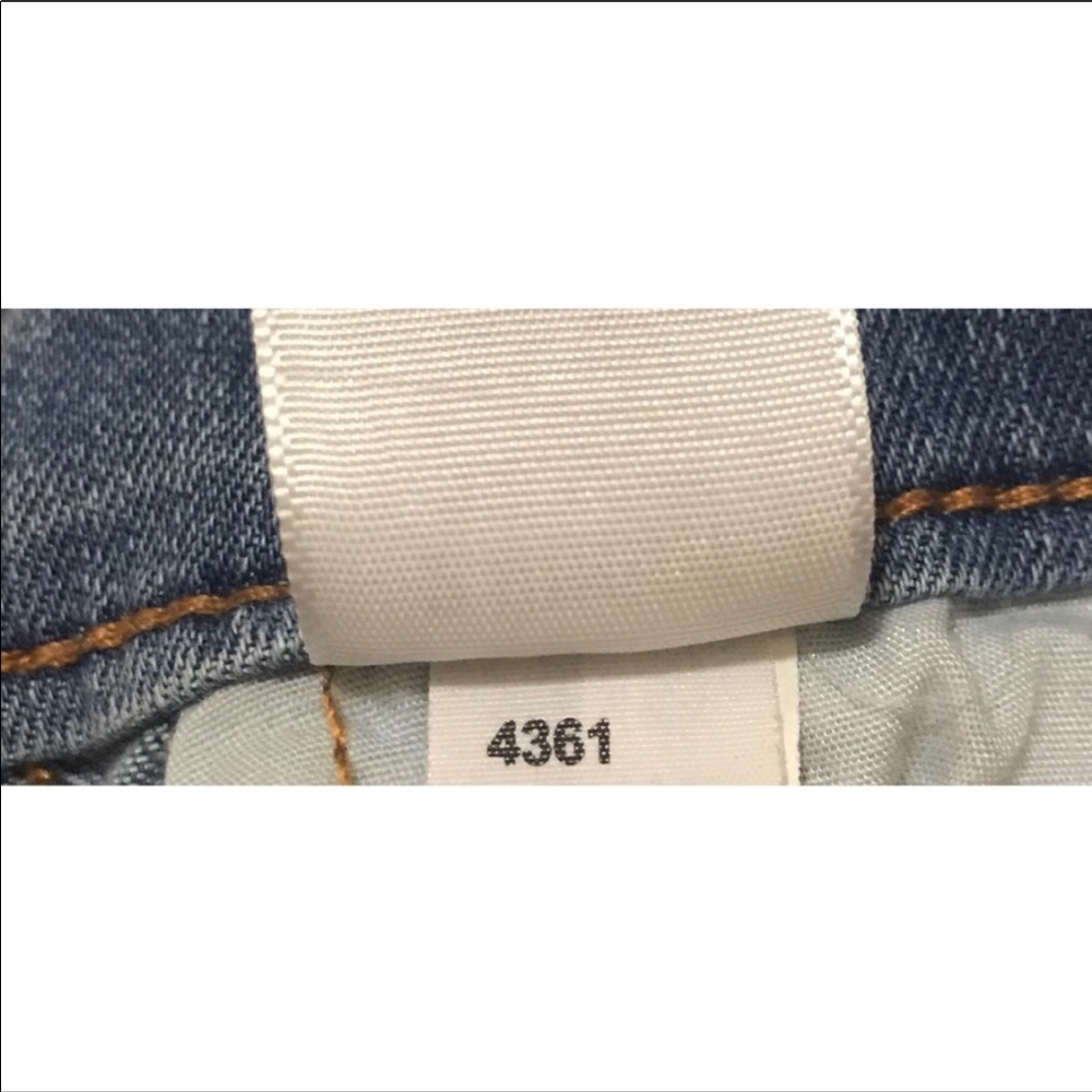 Low Rise Jeans - Picture 5 of 11